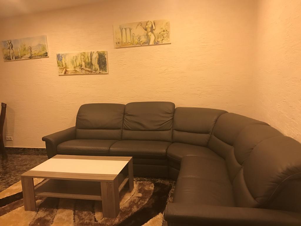 Arka Hotell Mažeikiai Exteriör bild