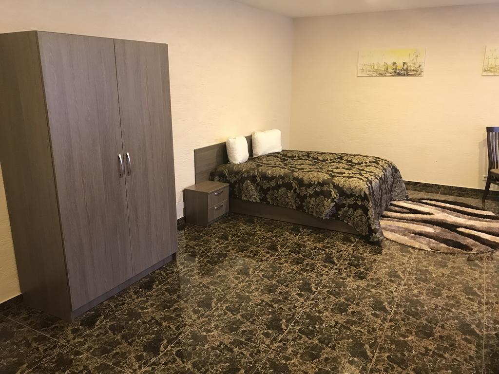 Arka Hotell Mažeikiai Exteriör bild