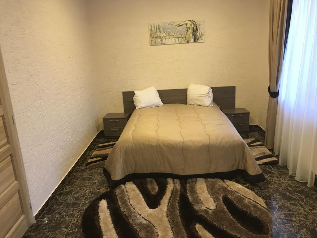 Arka Hotell Mažeikiai Exteriör bild