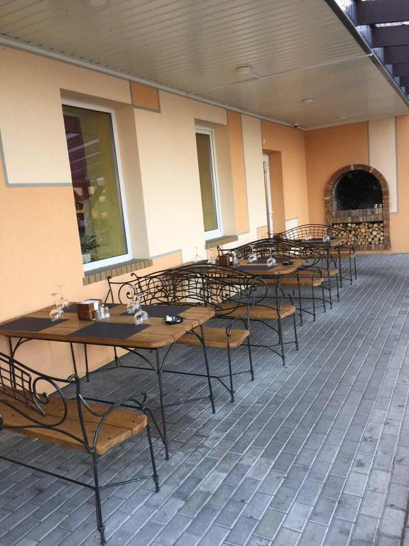 Arka Hotell Mažeikiai Exteriör bild
