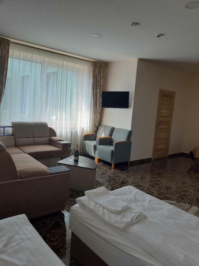 Arka Hotell Mažeikiai Exteriör bild