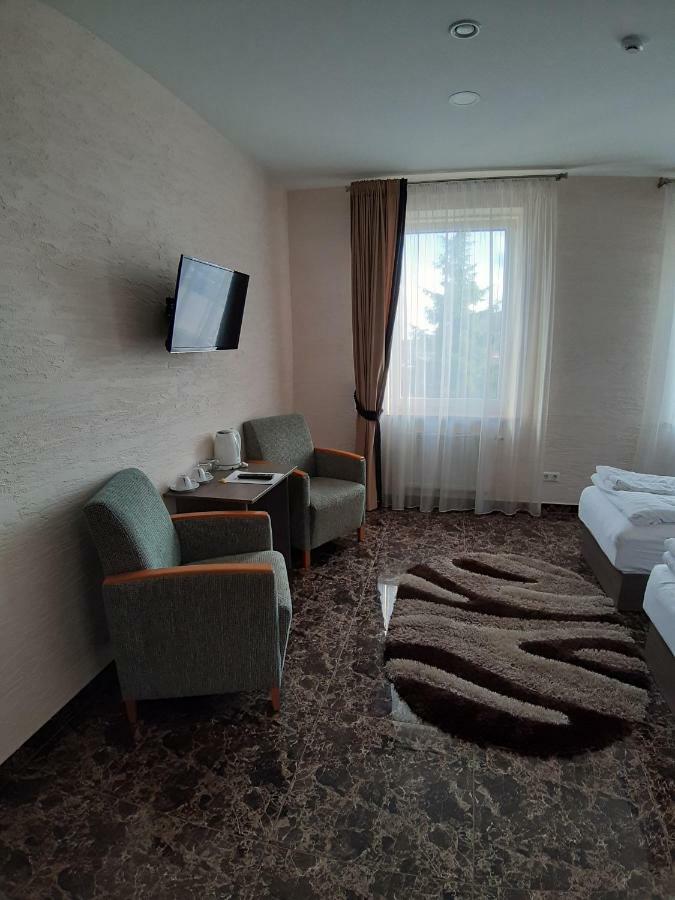 Arka Hotell Mažeikiai Exteriör bild