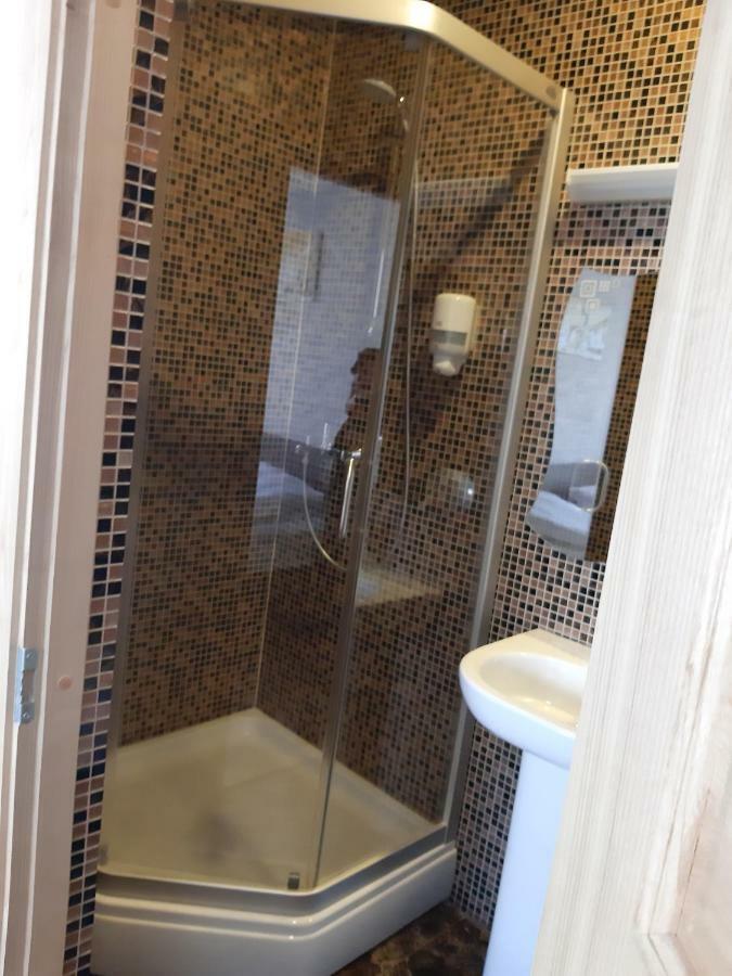 Arka Hotell Mažeikiai Exteriör bild